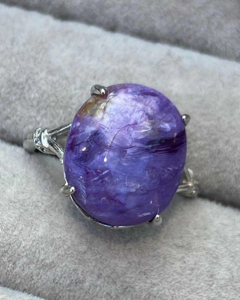 Charoite